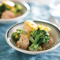 えびとブロッコリーのサラダ