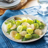 シャインマスカットとほたてのカルパッチョサラダ