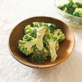 ブロッコリーのごまマヨあえ