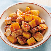 コロコロ豚肉と長芋の甘辛にんにく炒め