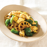 ピーマンとれんこんの照り玉炒め