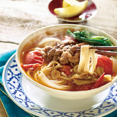 牛小間で作る牛肉麺（ニョーローメン）風