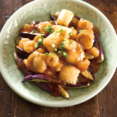 シーフードとなすのチリソース風