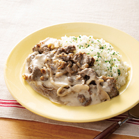 牛肉ときのこのクリーム煮