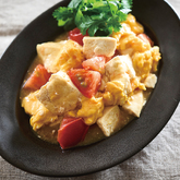 豆腐と卵のトマト炒め