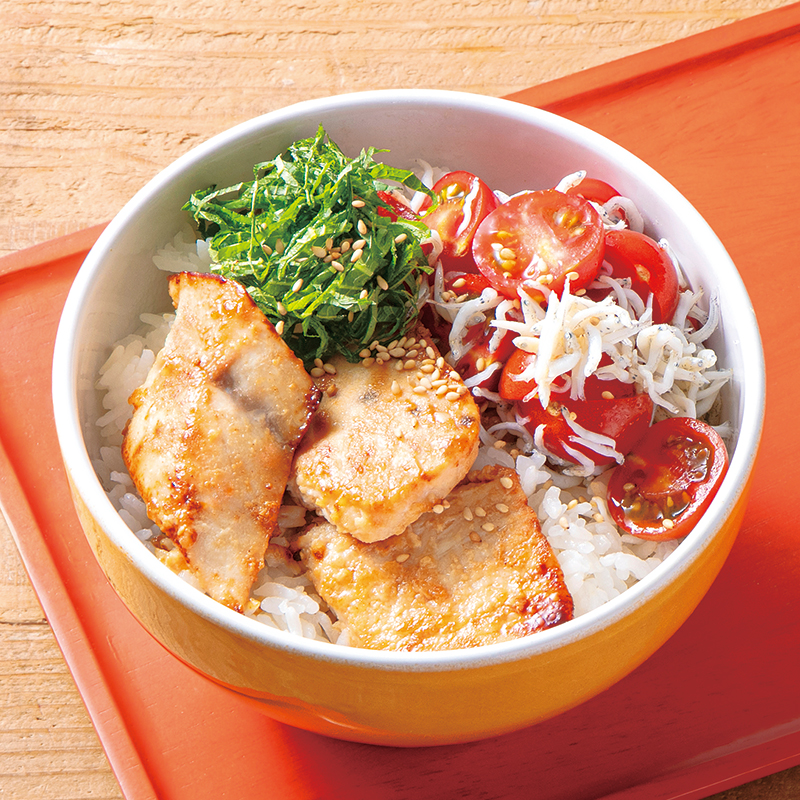 めかじきソテー&トマトとしらすのナムル丼