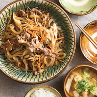 『具だくさんの産直牛肉きんぴら』、白菜とお揚げのみそ汁（2人分）