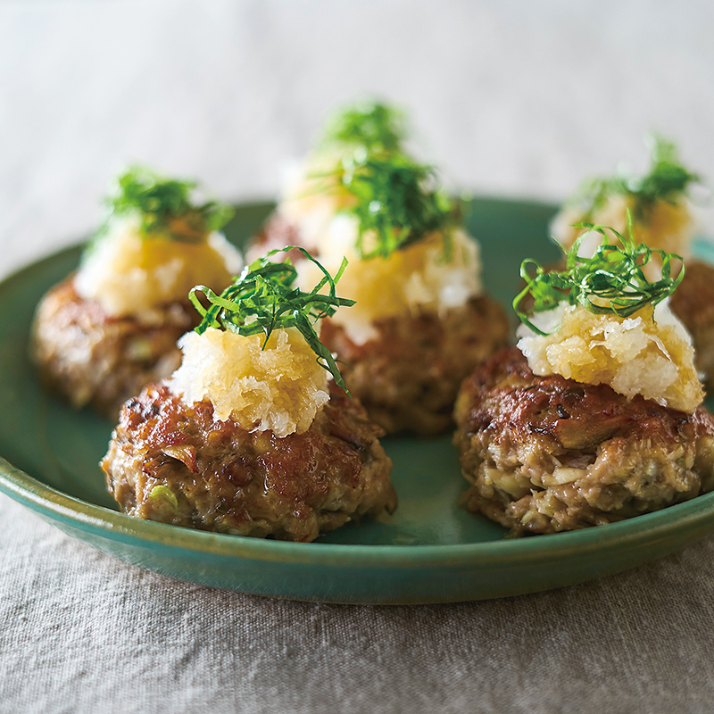豚肉ときのこのつくね 大根おろしのせ