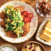 だし醤油で食べるあじフライ、『魚河岸玉子焼き』、松山あげとさつまいものみそ汁（2人分）