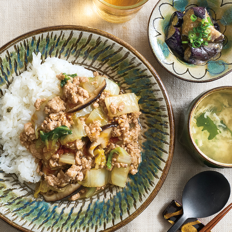 ひき肉と白菜のとろみあんかけ丼、なすの酢みそあえ、『産直たまごのふわふわスープ』（3人分）