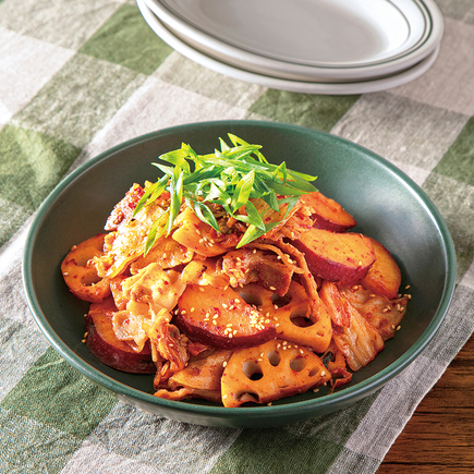 豚バラ肉と根菜のキムチ蒸し