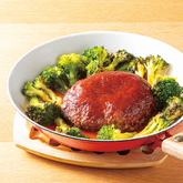 フライパンでお手軽ふっくら蒸しハンバーグ