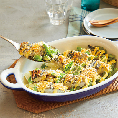 スナップえんどうとさわらのパン粉焼き