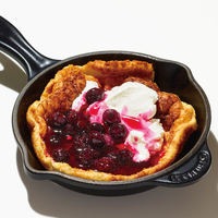 ダッチベイビー ブルーベリーソースがけ