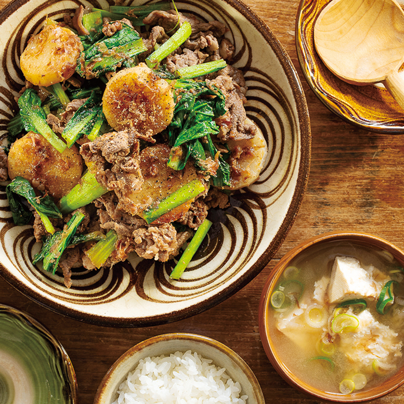 牛肉と長芋のおかか醤油炒め、豆腐とねぎのみそ汁（2人分）