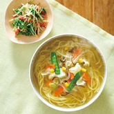 五目野菜タンメン＆サラダフレークとみず菜のナムル