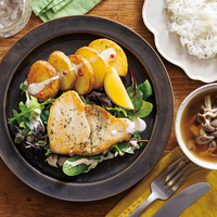 新じゃがとかじきのバジルオイルソテー、クリーミードレッシング、ひらたけのスープ（2人分）