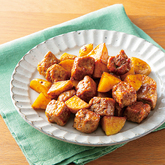 豚ひき肉と新じゃがのサイコロステーキ風