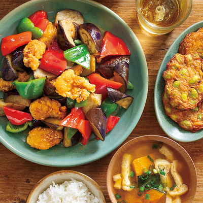 『鶏唐揚げのさっぱりポン酢炒め』、『北海道産えだまめ天』、かぼちゃとお揚げのみそ汁（3人分）