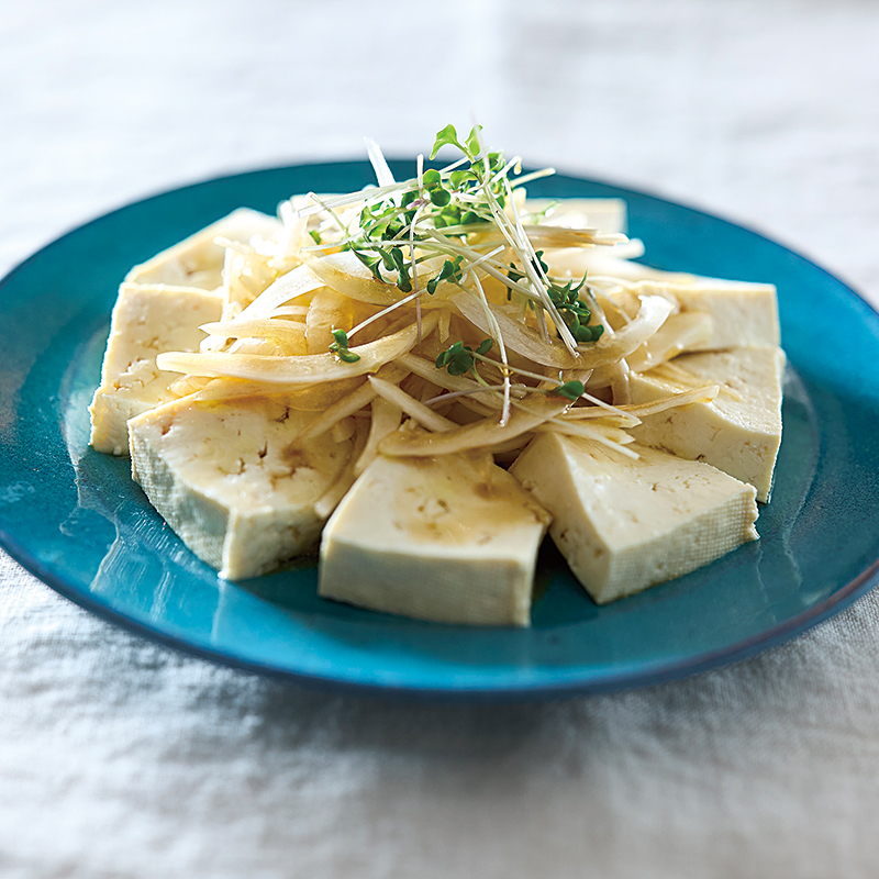 新玉ねぎと豆腐のサラダ