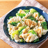 『つるっとした水餃子』とレタスの香味ぽん酢だれ