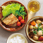 ほっけと彩り野菜のオリーブオイル焼き、『産直鶏だんご入りけんちん汁』（2人分）