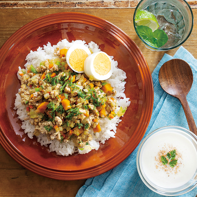 『野菜が摂れる！ ドライカレー』、『ヴィシソワーズ』（3人分）