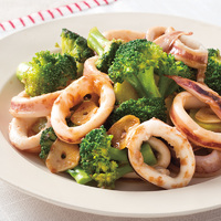 いかとブロッコリーのバターしょうゆ炒め