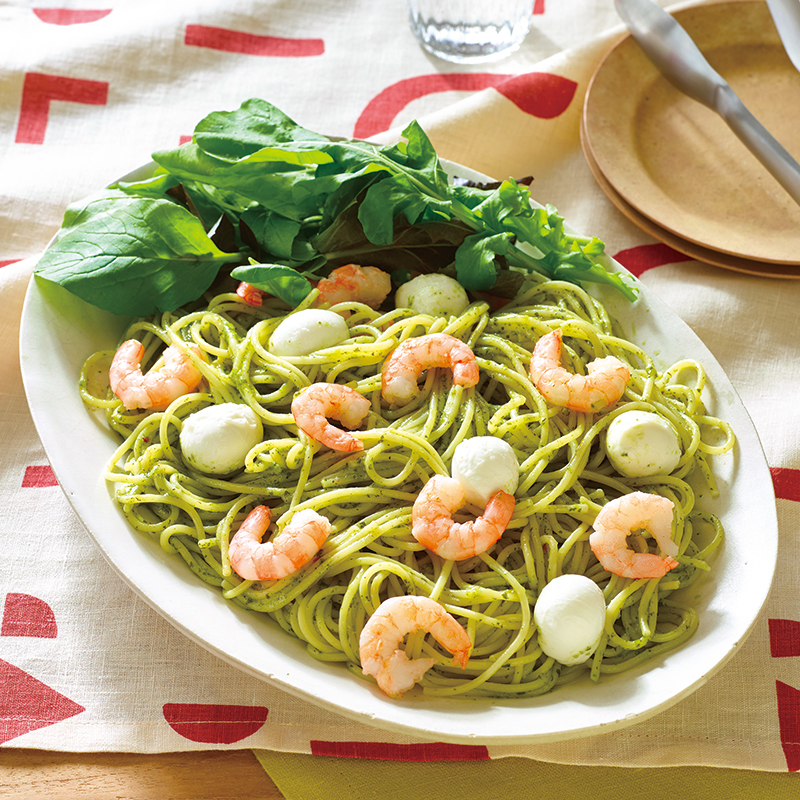 えびとチーズのジェノベーゼパスタ