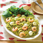 えびとチーズのジェノベーゼパスタ
