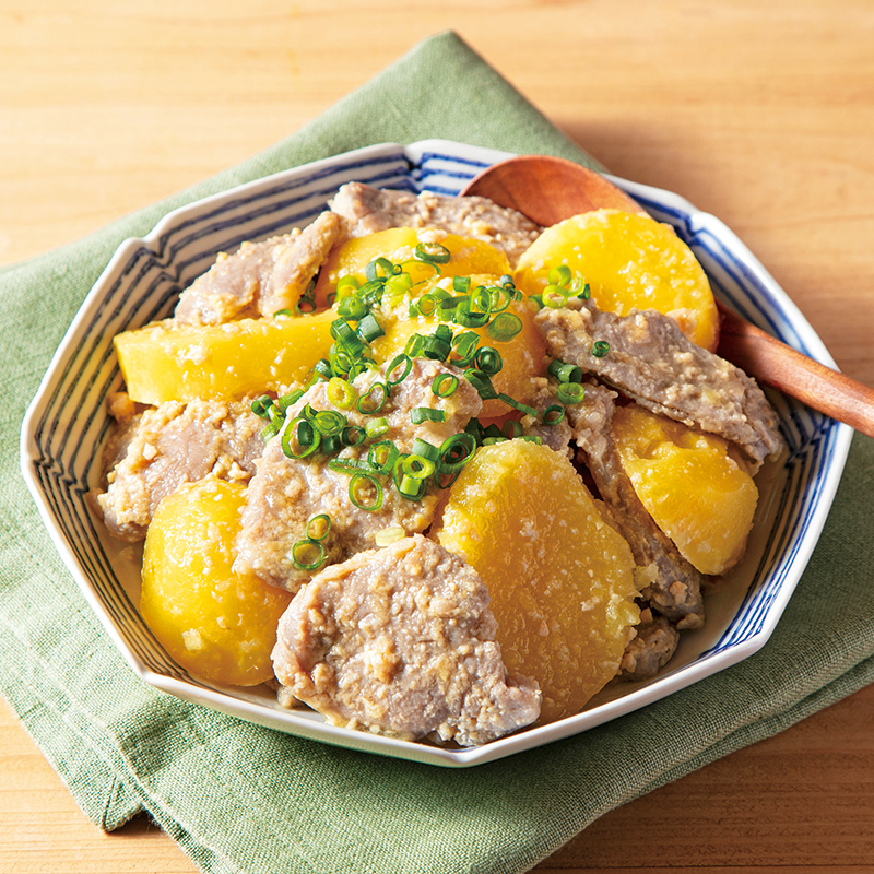 やわらか豚ヒレ肉のみそ肉じゃが