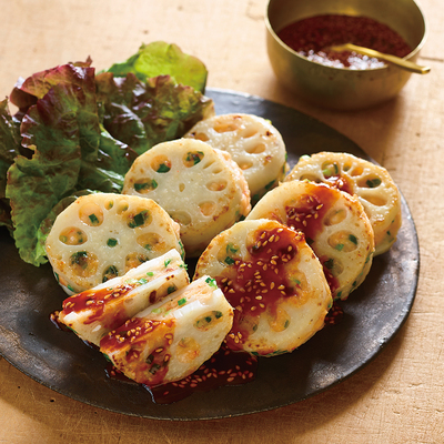 れんこんのえびはさみ焼き(コチュジャンだれ)
