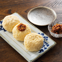 豚みそ入りきな粉おにぎり