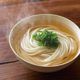 半生うどんのかけうどん