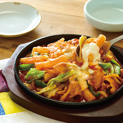 豚肉と野菜のチーズトッポギ