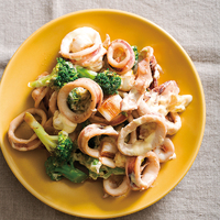 いかとブロッコリーの甘辛マヨ炒め