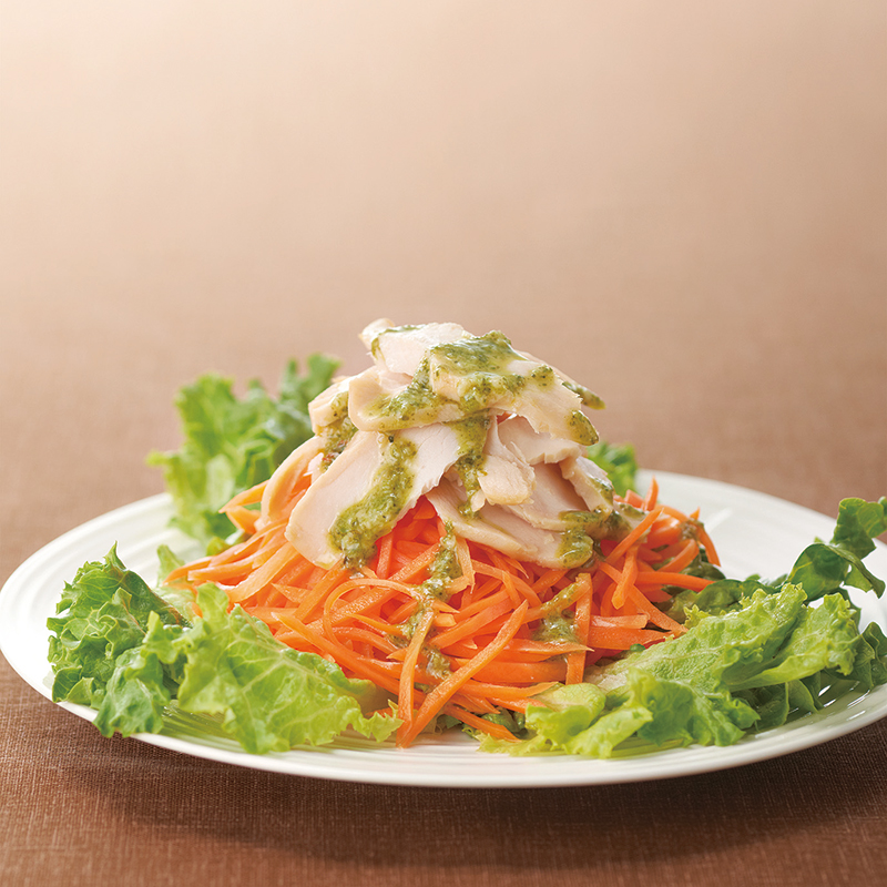 むし鶏と新人参のジェノベーゼサラダ だいどこログ 生協パルシステムのレシピサイト