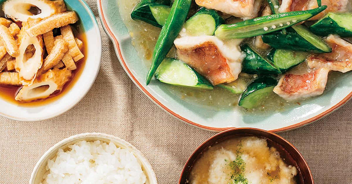 白身魚と夏野菜の塩だれ炒め お揚げとちくわの甘辛煮 とろろのみそ汁 3人分 だいどこログ 生協パルシステムのレシピサイト