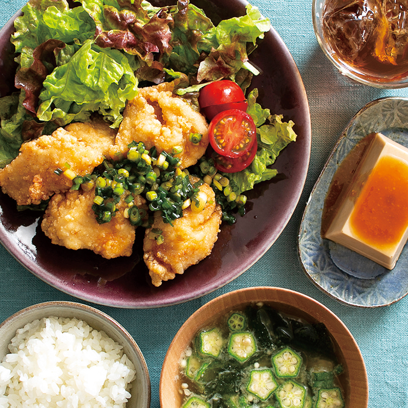 レンジで鶏の塩唐揚げ 油淋鶏風、サニーレタスとミニトマト、ごま豆腐