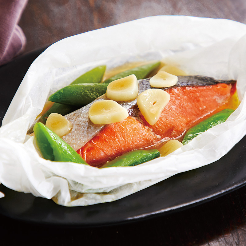 にんにくと鮭の包み蒸し だいどこログ 生協パルシステムのレシピサイト