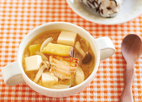 鮭とさつまいもの塩バター炒め だいどこログ 生協パルシステムのレシピサイト