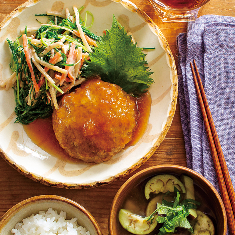 和風おろしハンバーグ 若芽ひじきとごぼうのサラダ なすのみそ汁 3人分 だいどこログ 生協パルシステムのレシピサイト